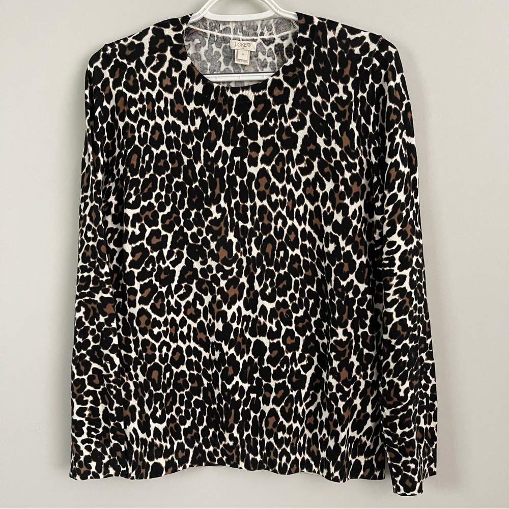 J Crew Leopard Teddie Sweater Size Medium - Picture 2 of 4